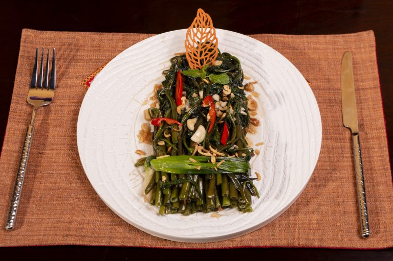 Stir-Fried Morning Glory With Garlic